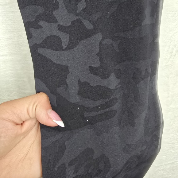Lululemon On The Fly Pant *28" Incognito Camo Multi Grey / Coal Size‎ 2 $98 - Picture 5 of 13